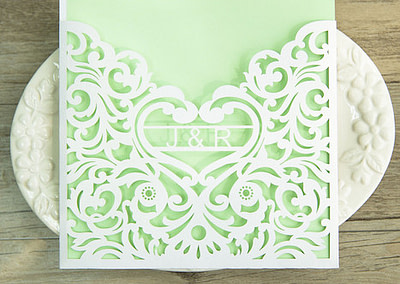 12_partecipazione verde con ricamo bianco