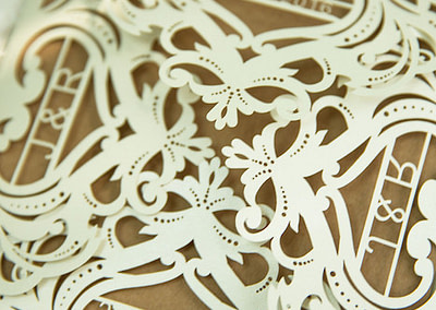 13_partecipazione verde con cartoncino interno oro
